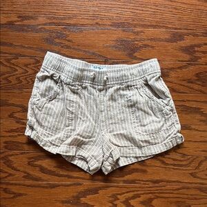 ⭐️Old Navy Tan Casual Shorts Relaxed Fit